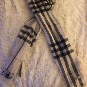 Burberry scarf